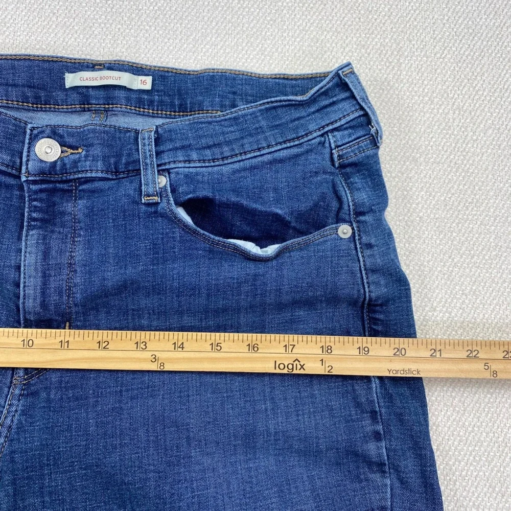Levi Strauss Classic Bootcut Jeans Women 16S Blue Mid Rise Stretch (33.5x30)